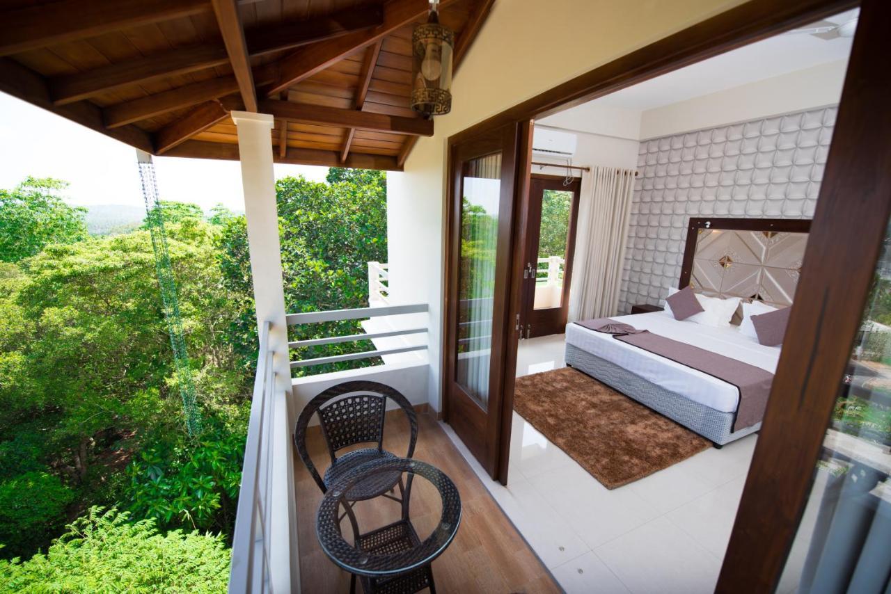 Hotel Mount Rich Rumassala Unawatuna Exterior foto